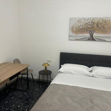 רומא Larisa Home Apartment מראה חיצוני תמונה