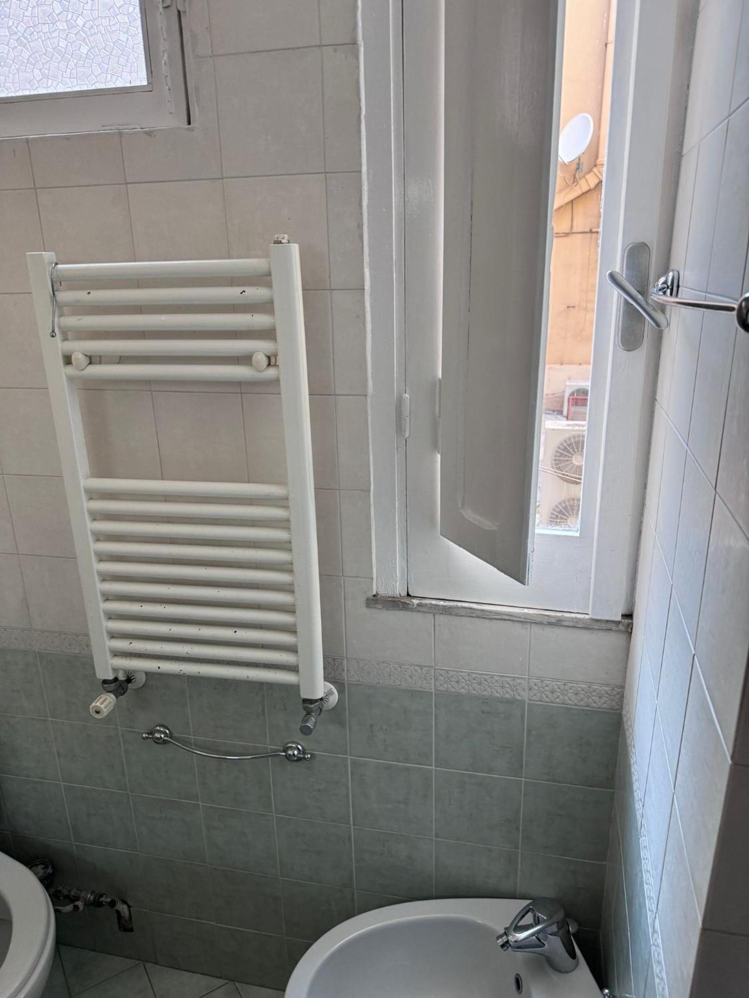 רומא Larisa Home Apartment מראה חיצוני תמונה